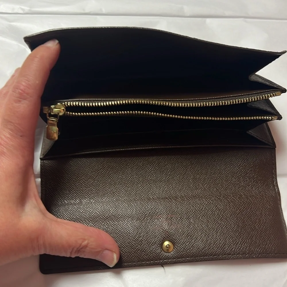 Louis Vuitton Damier Ebene Sarah wallet